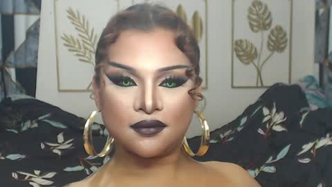 Snapshot of yourtrannyqueenxxx chatting on 05-03-26, 10:16 Anastacia Grey online show from 05-03-26, 10:16