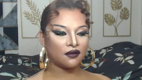 Snapshot of yourtrannyqueenxxx chatting on 05-07-26, 11:04 Anastacia Grey online show from 05-07-26, 11:04