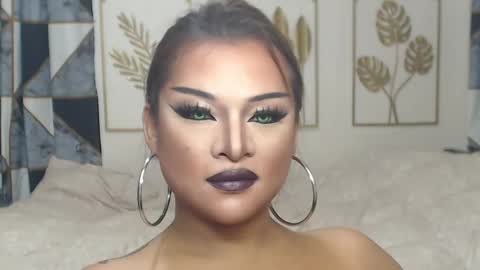Snapshot of yourtrannyqueenxxx chatting on 05-21-26, 11:45 Anastacia Grey online show from 05-21-26, 11:45