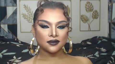 Snapshot of yourtrannyqueenxxx chatting on 06-01-26, 11:17 Anastacia Grey online show from 06-01-26, 11:17