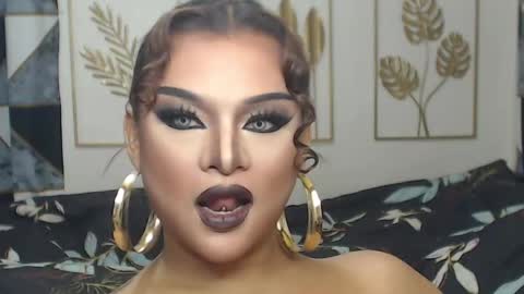 Snapshot of yourtrannyqueenxxx chatting on 06-02-26, 11:18 Anastacia Grey online show from 06-02-26, 11:18