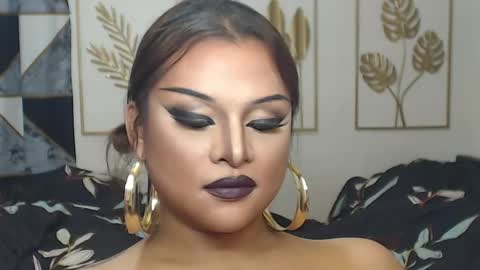 Snapshot of yourtrannyqueenxxx chatting on 06-05-26, 01:01 Anastacia Grey online show from 06-05-26, 01:01
