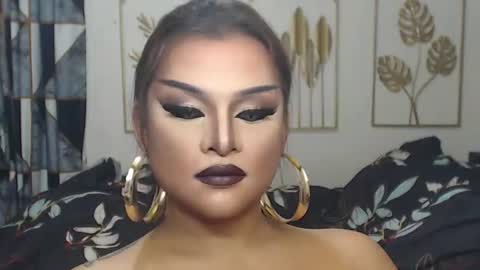 Snapshot of yourtrannyqueenxxx chatting on 06-17-26, 05:43 Anastacia Grey online show from 06-17-26, 05:43