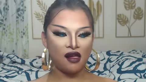 Snapshot of yourtrannyqueenxxx chatting on 07-16-26, 10:43 Anastacia Grey online show from 07-16-26, 10:43