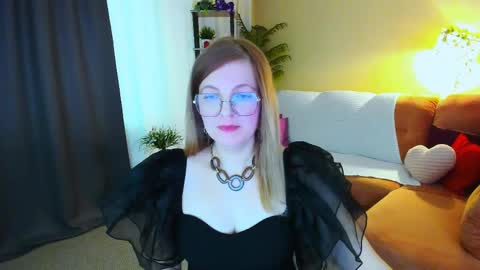 Snapshot of youruniverser chatting on 04-25-26, 09:34 Alice online show from 04-25-26, 09:34