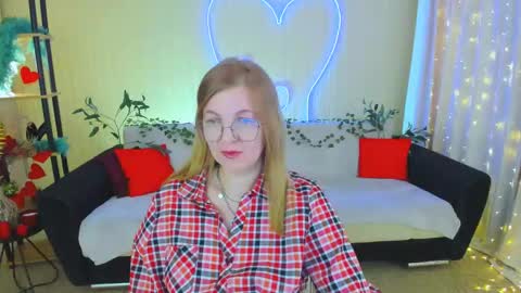 Snapshot of youruniverser chatting on 05-17-26, 09:49 Alice online show from 05-17-26, 09:49