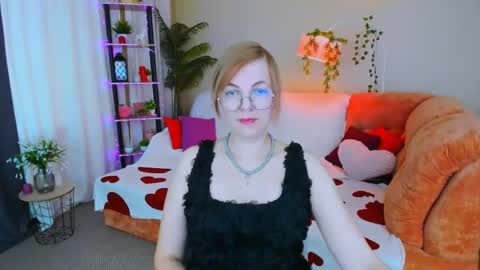 Snapshot of youruniverser chatting on 06-09-26, 09:32 Alice online show from 06-09-26, 09:32