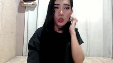 yourwife_material99 online show from 04-06-26, 05:19