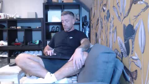 You want us 69 online show from 11-11-25, 08:09