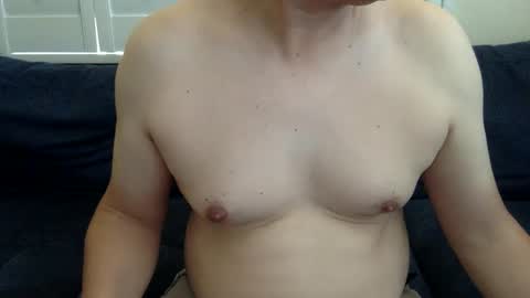 Snapshot of yque2 chatting on 06-01-26, 05:36 yque online show from 06-01-26, 05:36