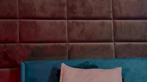 Foxie online show from 01-15-26, 05:27