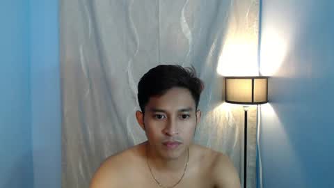 Snapshot of ytleo chatting on 07-22-26, 04:32 ytleo online show from 07-22-26, 04:32
