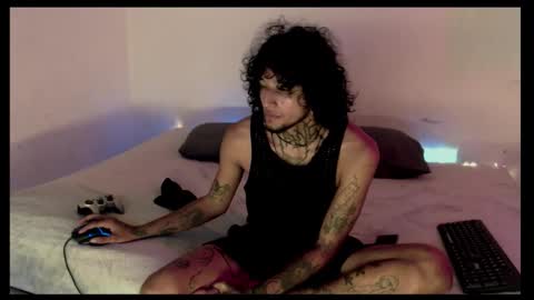 Snapshot of yuki_mil chatting on 11-09-25, 10:41 yuki_mil online show from 11-09-25, 10:41