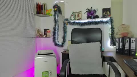 Snapshot of yukiodavis chatting on 12-06-24, 01:40 Yukio Davis online show from 12-06-24, 01:40