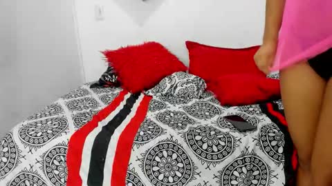 yuleimys_rosse online show from 12-02-25, 12:16