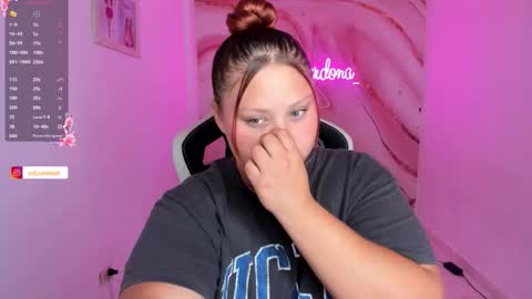 Yuliet online show from 03-25-26, 05:52