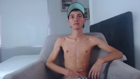 yulian_vasquez online show from 02-17-25, 12:05