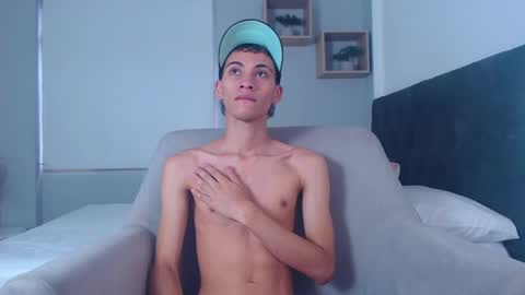 yulian_vasquez online show from 02-18-25, 12:28