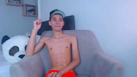 yulian_vasquez online show from 02-23-25, 12:16