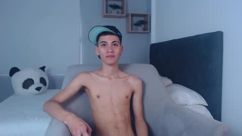 yulian_vasquez online show from 03-03-25, 12:16