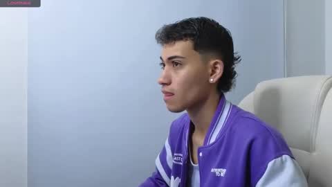 yulian_vasquez online show from 09-15-25, 12:16