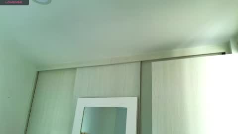 yulian_vasquez online show from 09-17-25, 11:56