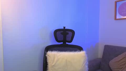 yulian_vasquez online show from 10-10-25, 12:15