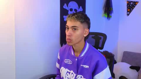 yulian_vasquez online show from 10-14-25, 12:17