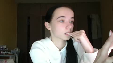 Yuliia online show from 10-20-25, 09:32