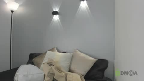 yulievans online show from 01-12-25, 07:31