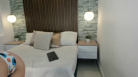 yulievans online show from 01-21-25, 07:17