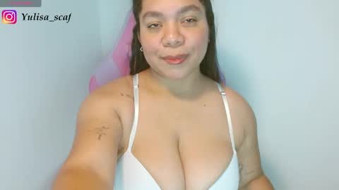 Snapshot of yulissa18 chatting on 05-09-26, 11:54 Yuli and SaraIndependent model online show from 05-09-26, 11:54