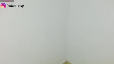 Snapshot of yulissa18 chatting on 05-28-26, 02:20 Yuli and SaraIndependent model online show from 05-28-26, 02:20