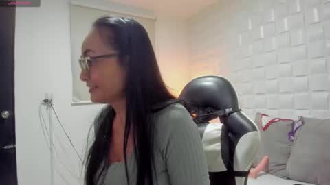 Y U L I T Z A online show from 12-22-25, 12:02