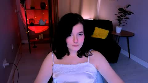 Yumi online show from 04-19-26, 01:54