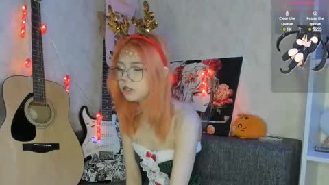 Snapshot of yumiko_uwu chatting on 12-25-24, 08:18 Yumeko online show from 12-25-24, 08:18