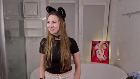 Emily online show from 02-05-26, 05:17