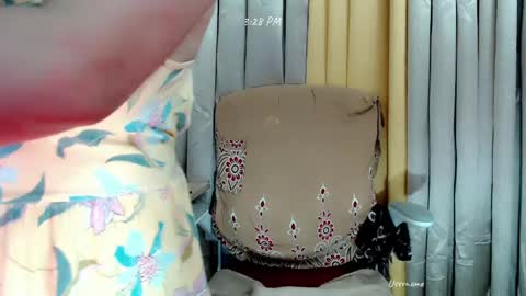 Snapshot of yummyhottits chatting on 04-27-26, 07:28 nemay online show from 04-27-26, 07:28