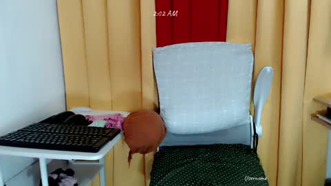 Snapshot of yummyhottits chatting on 05-06-26, 06:02 nemay online show from 05-06-26, 06:02