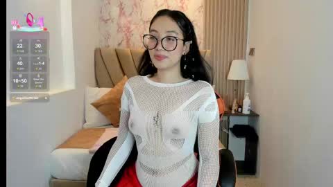 Snapshot of yuna__min chatting on 10-03-25, 08:50 Yuna  online show from 10-03-25, 08:50