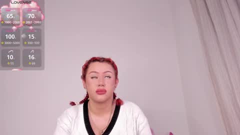 yunahott_ online show from 11-12-25, 04:46