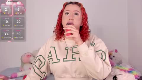 yunahott_ online show from 11-18-25, 04:39