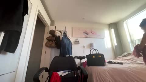 BbyTSSLut online show from 12-14-25, 11:42