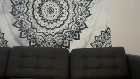 yurdreams_22 online show from 05-22-26, 05:18