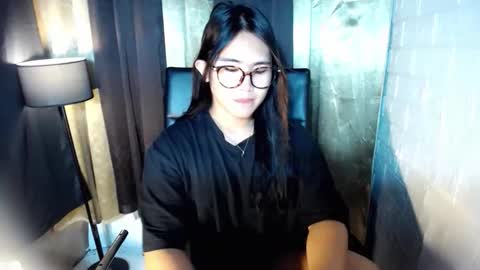 yuriyumixx_xoxo online show from 10-28-25, 09:39