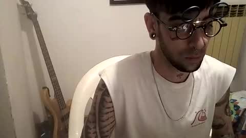 Yuumi online show from 09-16-25, 02:56