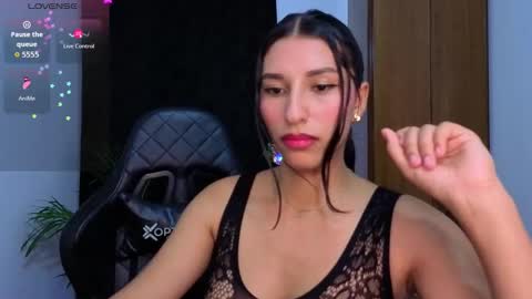 yuzii Im new to these pages so I hope you guys are kind to me. online show from 02-21-26, 03:29