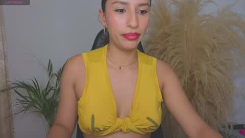 Snapshot of yuziidreams chatting on 05-04-26, 12:50 yuzii Im new to these pages so I hope you guys are kind to me. online show from 05-04-26, 12:50