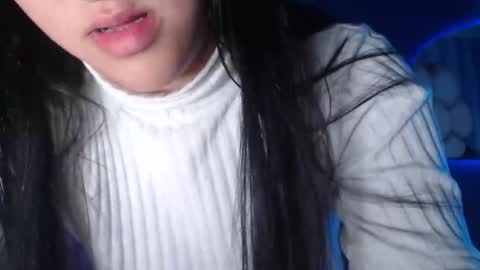 Snapshot of yvi_taylor chatting on 06-02-26, 12:29 yvi online show from 06-02-26, 12:29