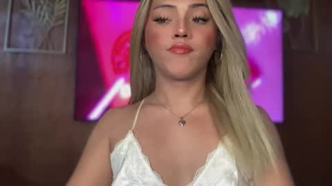 Miss Cali online show from 01-12-26, 07:41